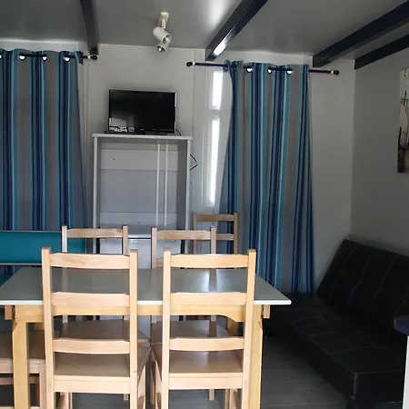 & Parque de Campismo Torreira