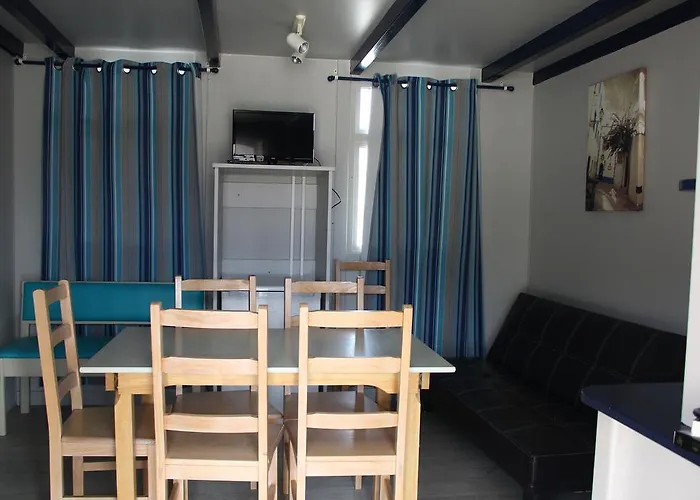 & Parque de Campismo Torreira